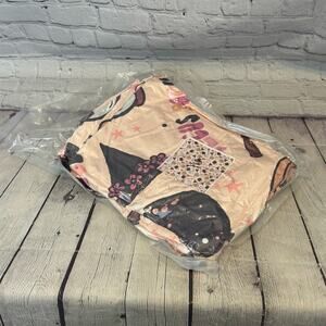 Hocus Pocus Plush Blanket